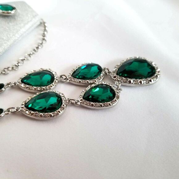 New Deep Green Rhinestone Statement Necklace Set Pierced Earring Demi Parure 18" - Picture 4 of 6